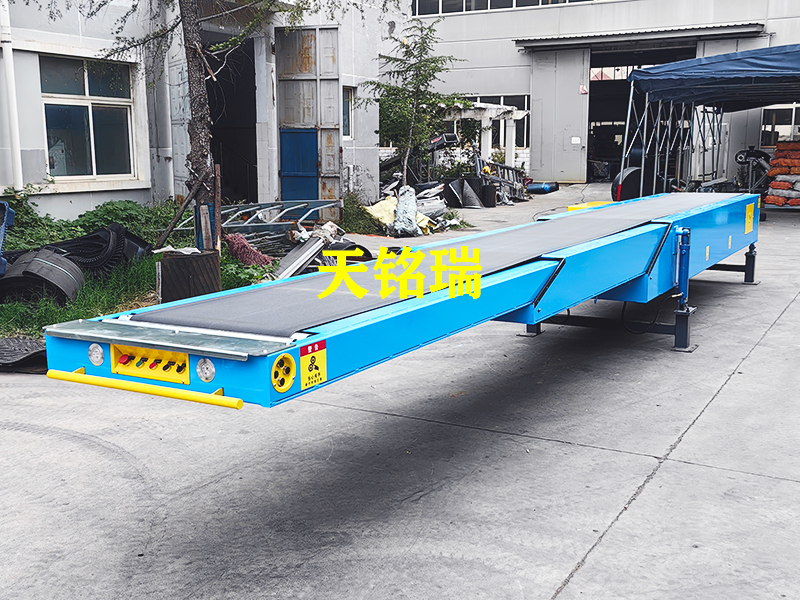 伸縮輸送機(jī)