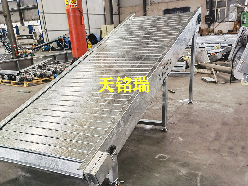 鏈板輸送機(jī)