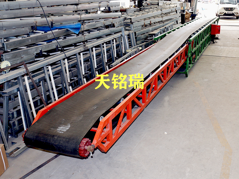 伸縮輸送機(jī)